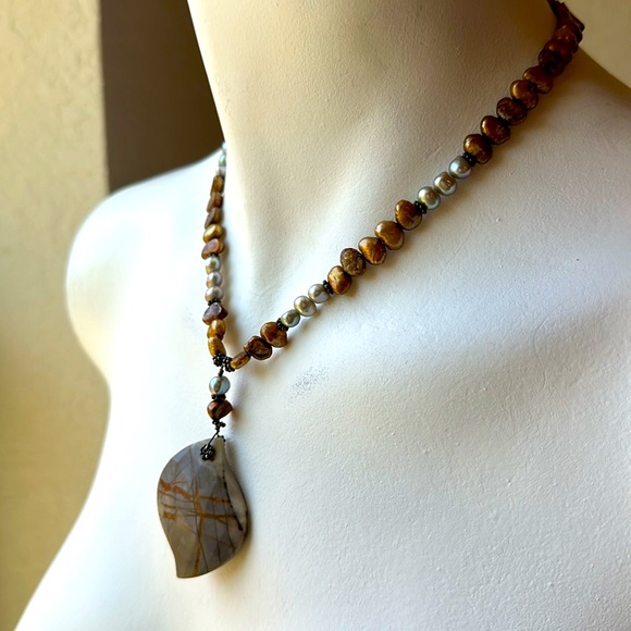 Abstract Leaf Fall Statement Necklace - Picture 3 of 4